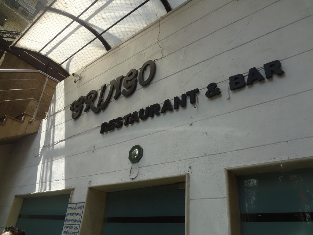 Sukh Hotel Mumbai Exterior photo