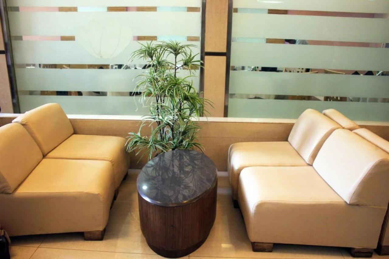 Sukh Hotel Mumbai Exterior photo