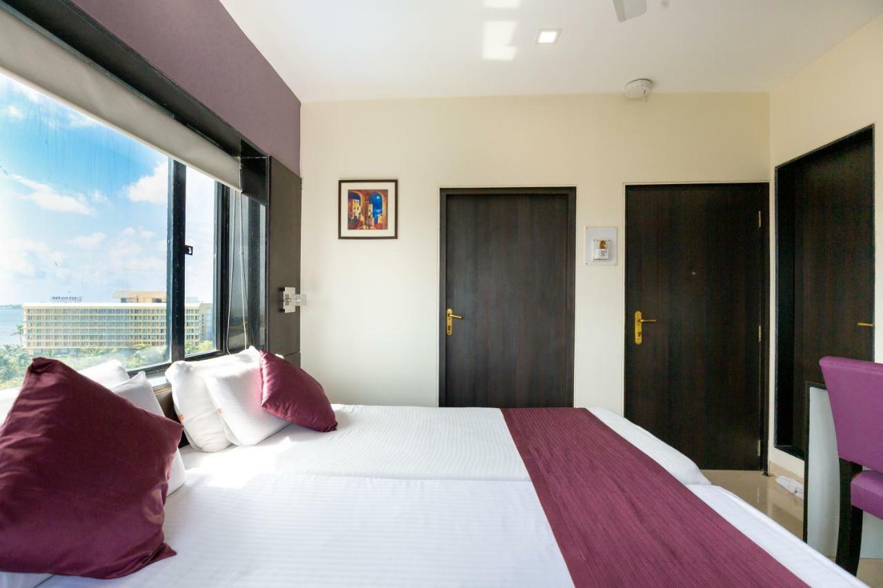 Sukh Hotel Mumbai Exterior photo